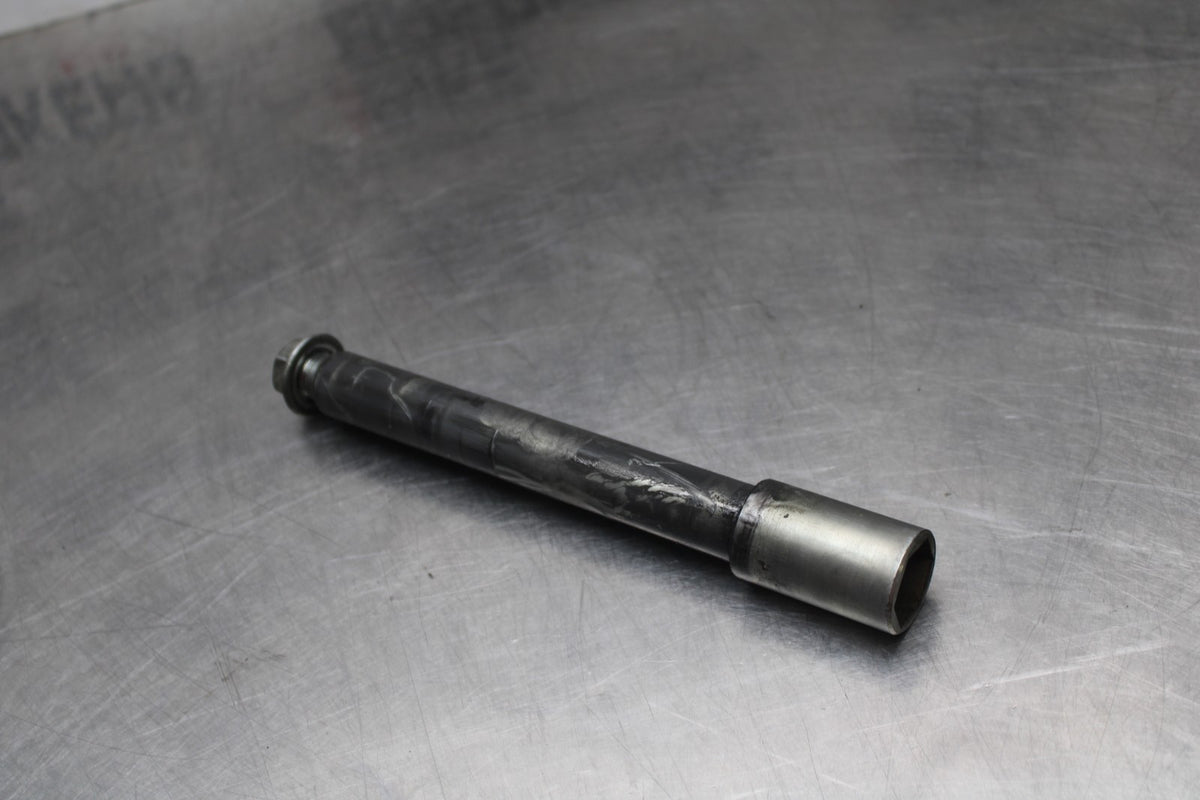 00 SUZUKI GSXR750 FRONT WHEEL RIM AXLE PIVOT BOLT BB820