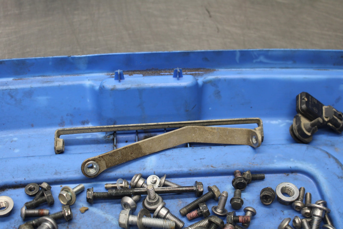 08 KAWASAKI ZX6R MOUNTING BOLTS HARDWARE SCREWS BB896