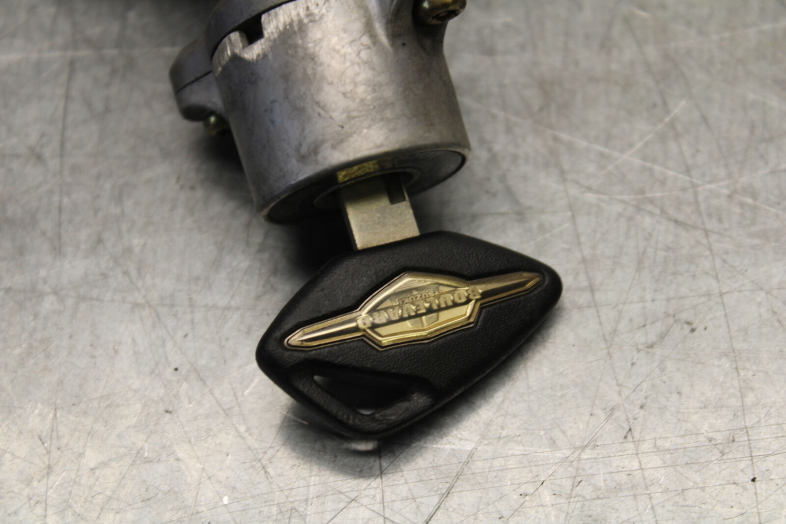 05-06 SUZUKI BOULEVARD M50 IGNITION LOCK KEY SET W/ GAS CAP AND SEAT LOCK BB671