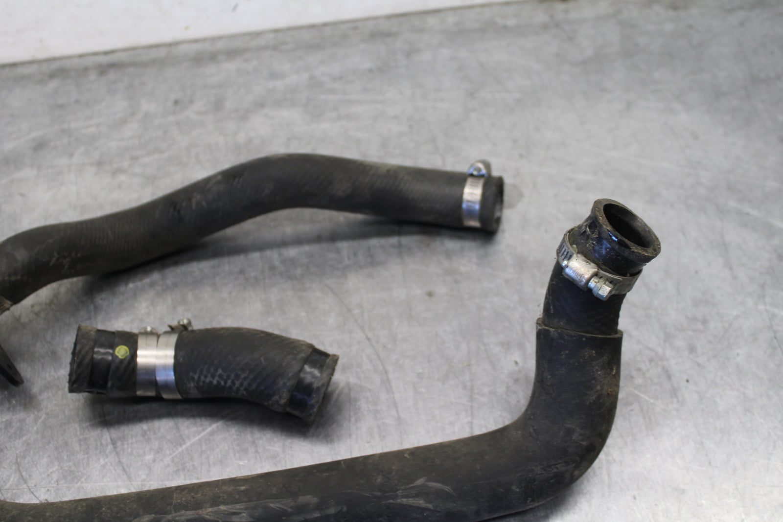 04 SUZUKI INTRUDER 800 RADIATOR HOSES ENGINE COOLANT WATER PIPES HOSE SET BB758
