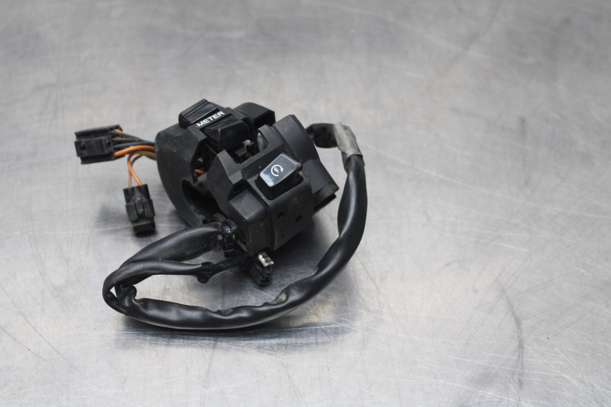 11-26 SUZUKI GSXR600 RIGHT CLIP ON HANDLE KILL OFF START SWITCH SWITCHES BB810