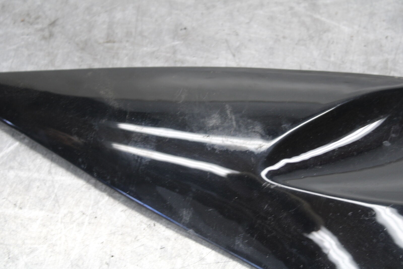 06-07 SUZUKI GSXR 600 LEFT GAS TANK FUEL CELL PANEL COVER TRIM COWL  BB694