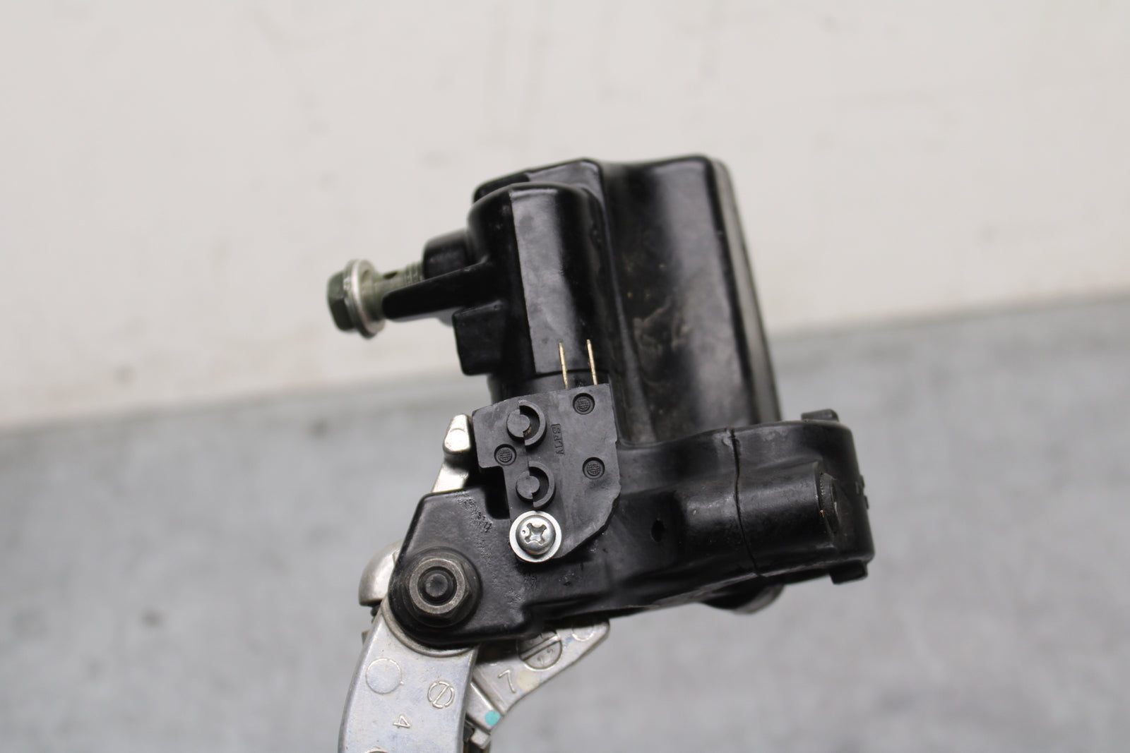 07-09 KAWASAKI VERSYS 650 FRONT BRAKE MASTER CYLINDER w/ LEVER BB125