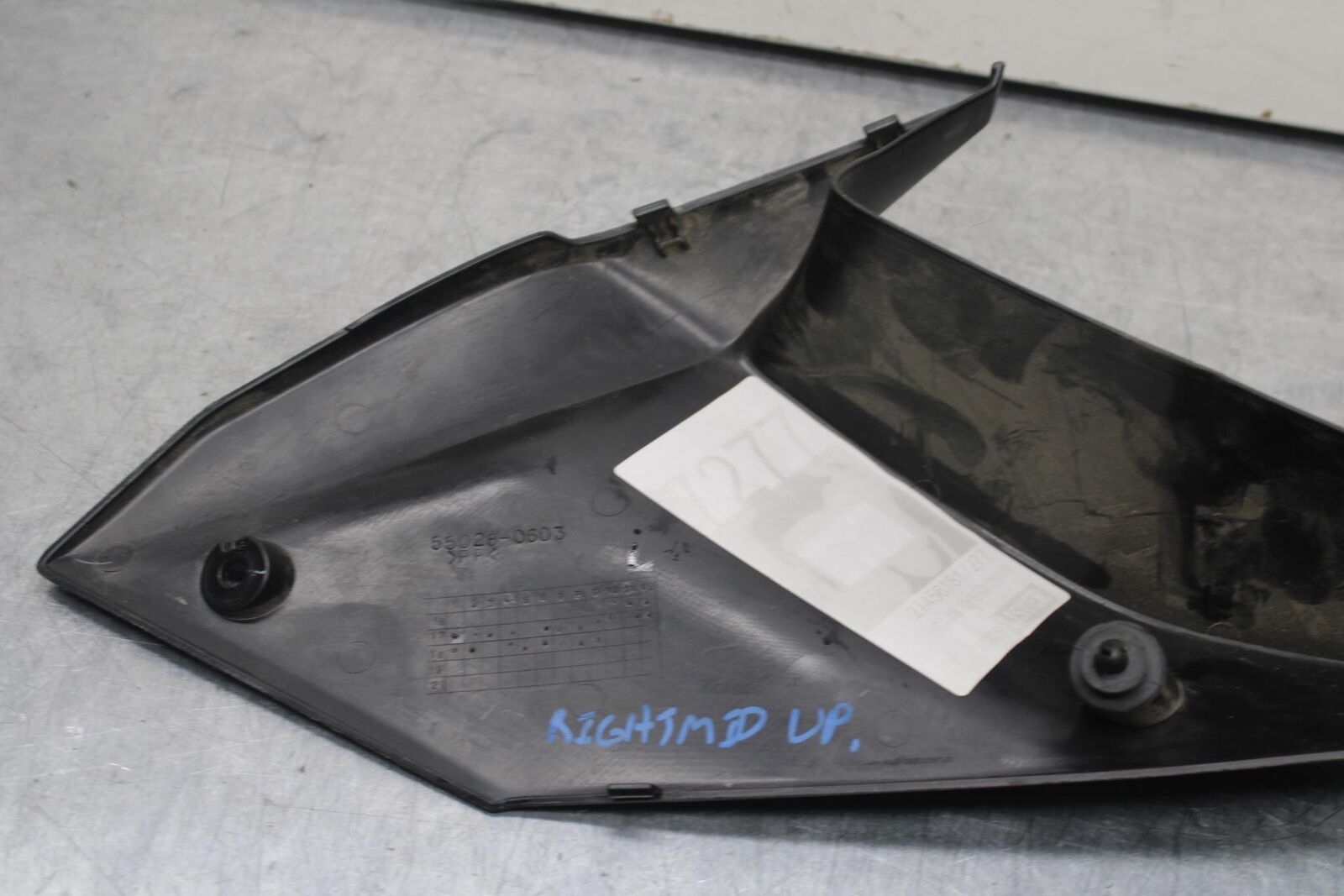 17-20 KAWASAKI NINJA 650 EX650 ABS RIGHT MID UPPER SIDE FAIRING COWL  BB88