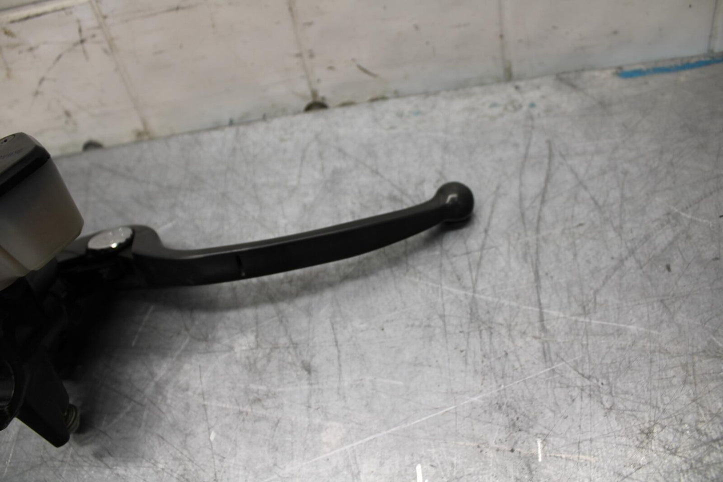 07-08 KAWASAKI CONCOURS 1400 ABS FRONT BRAKE MASTER CYLINDER w/ LEVER BB449