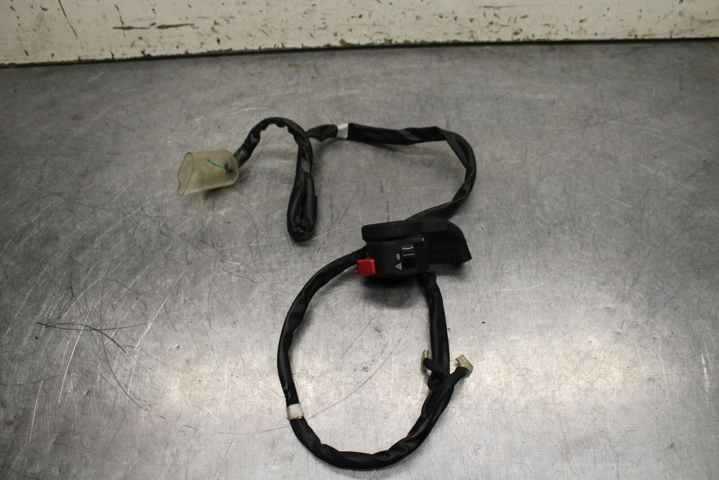19-24 YAMAHA R3 RIGHT CLIP ON HANDLE KILL OFF START SWITCH SWITCHES BB736