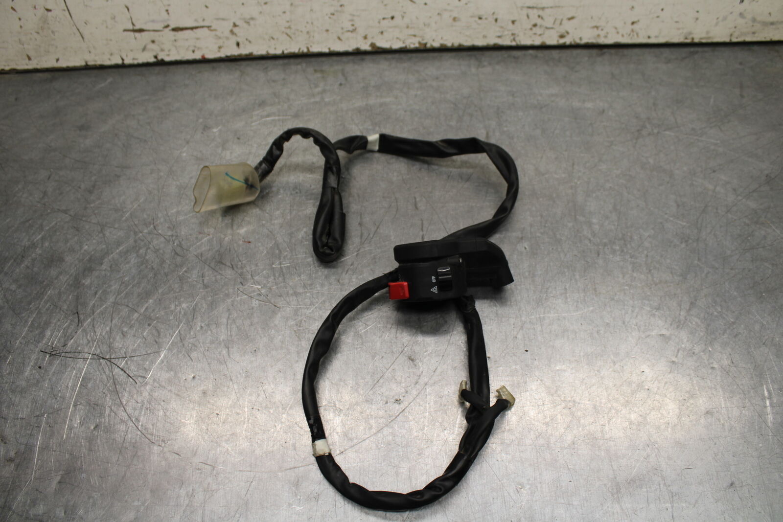 19-24 YAMAHA R3 RIGHT CLIP ON HANDLE KILL OFF START SWITCH SWITCHES BB736