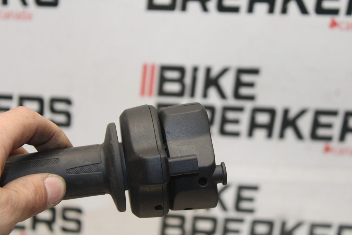 20-23 BMW F900R RIGHT CLIP ON HANDLE KILL OFF START SWITCH SWITCHES BB923