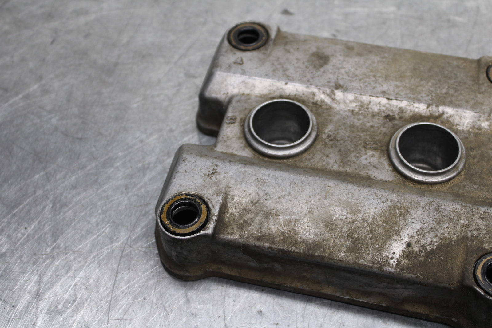 95-98 HONDA CBR600F3 ENGINE TOP END CYLINDER HEAD COVER BB122