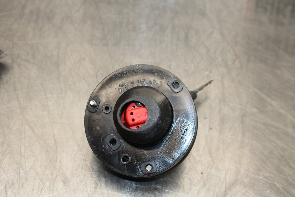 08 MOTO GUZZI BREVA 750 IGNITION LOCK KEY SET W/ GAS CAP AND SEAT LOCK BB154