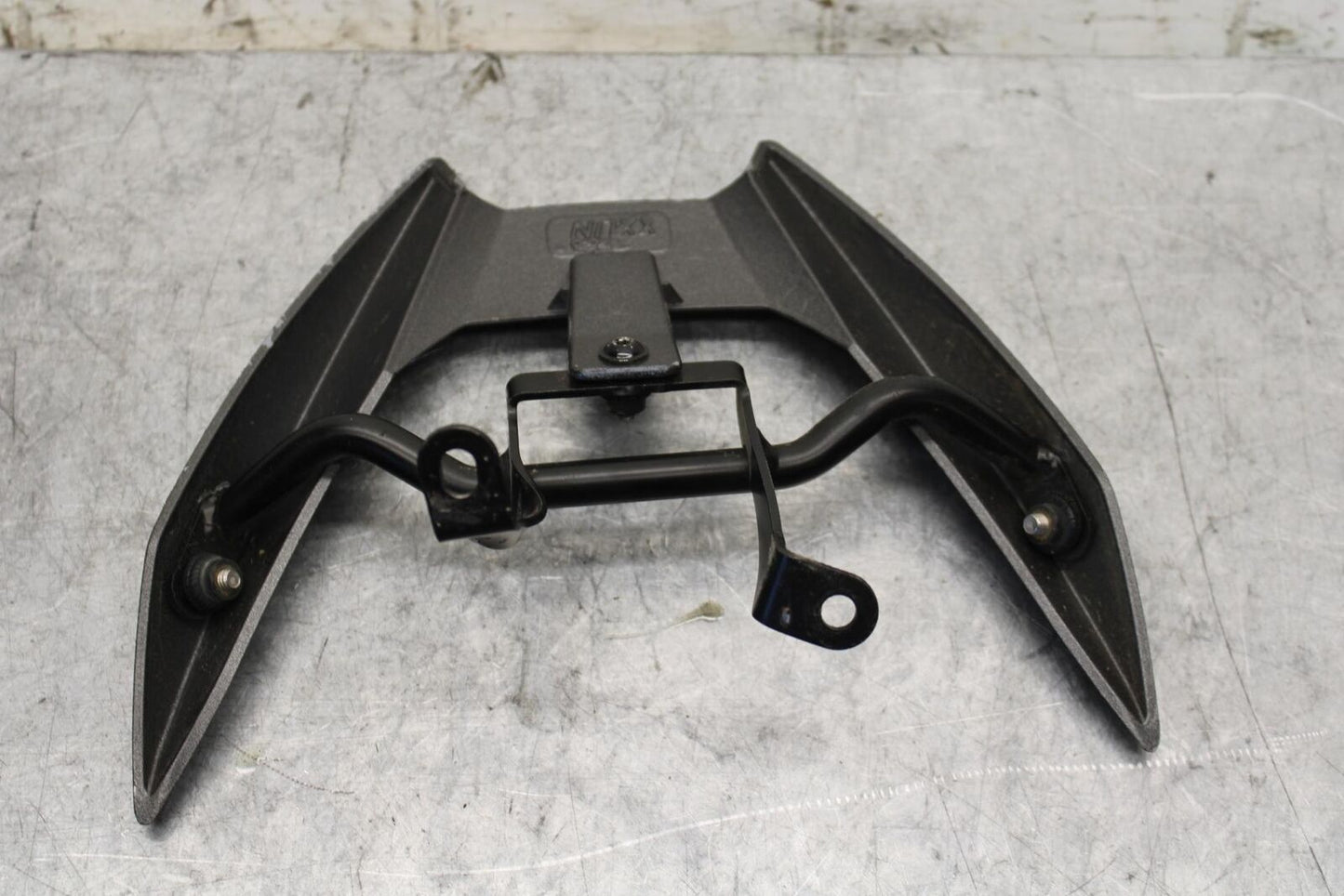 2015 Yamaha FZ09 OEM PASSENGER REAR SEAT GRAB BAR HANDLE SET BB54