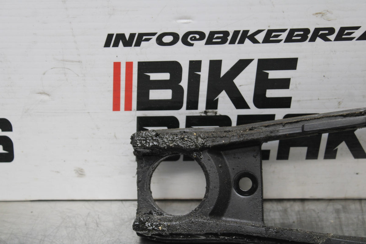 06-07 SUZUKI GSXR750 SWINGARM CHAIN BUFFER SLIDER GUIDE BB811