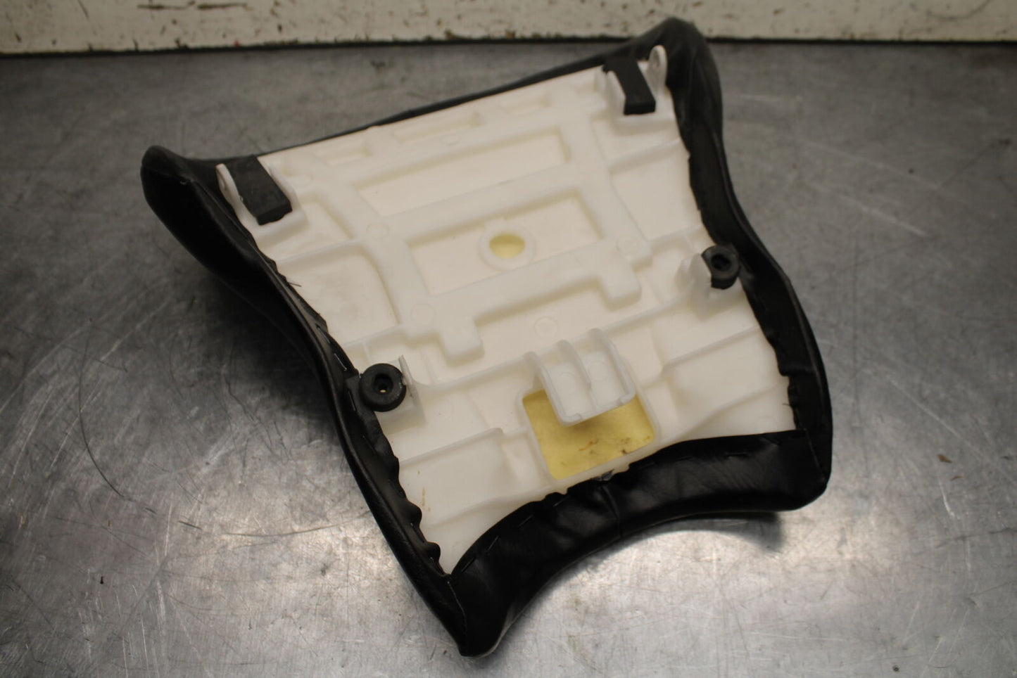 03-06 SUZUKI SV650 AFTERMARKET FRONT DRIVERS SEAT PAD SADDLE PILLION BB392
