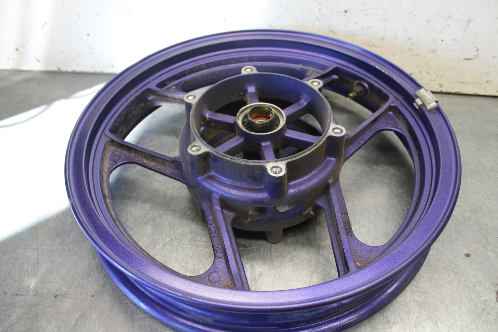 95-95 KAWASAKI NINJA 600R ZX600C FRONT WHEEL FRONT RIM BB73