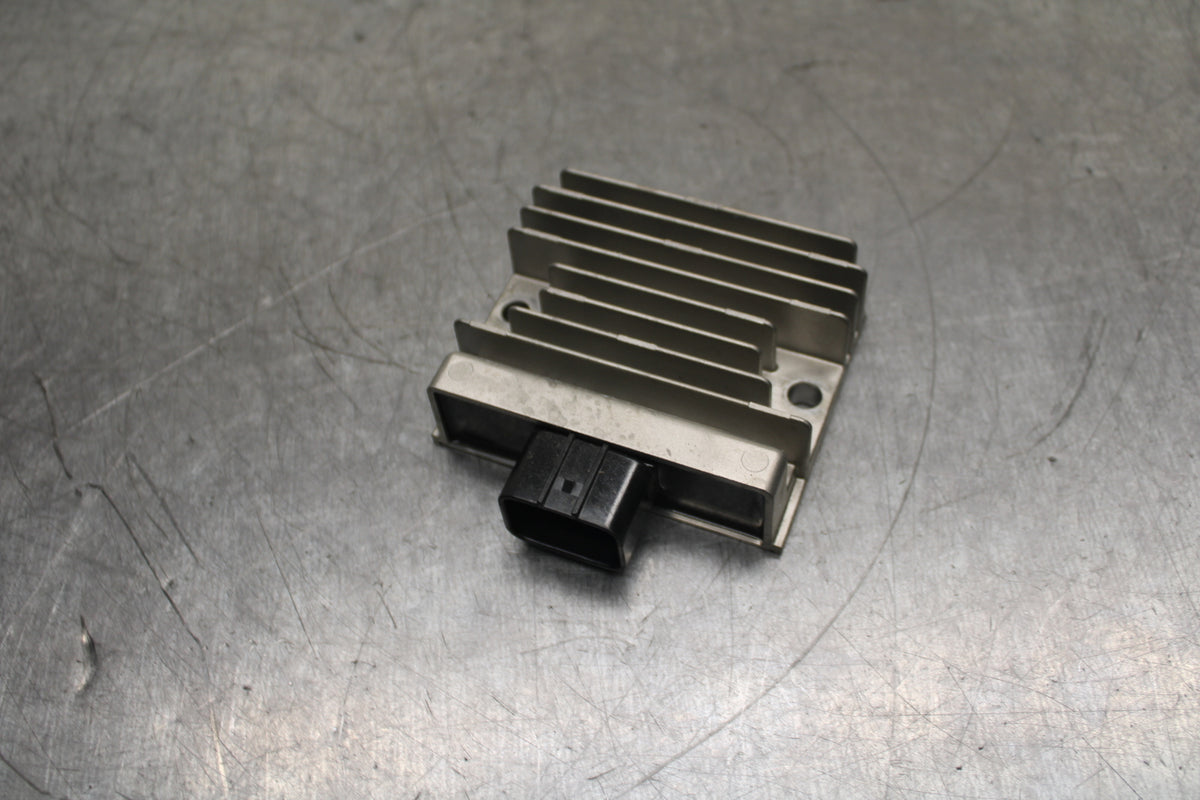 18-23 KAWASAKI NINJA 400 EX400 ABS RECTIFIER VOLTAGE REGULATOR BB747