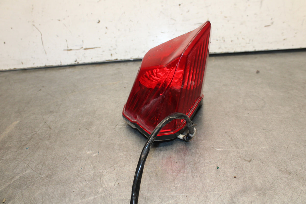 09-15 YAMAHA FZ6R REAR TAIL TAILLIGHT BACK BRAKE LIGHT  BB686