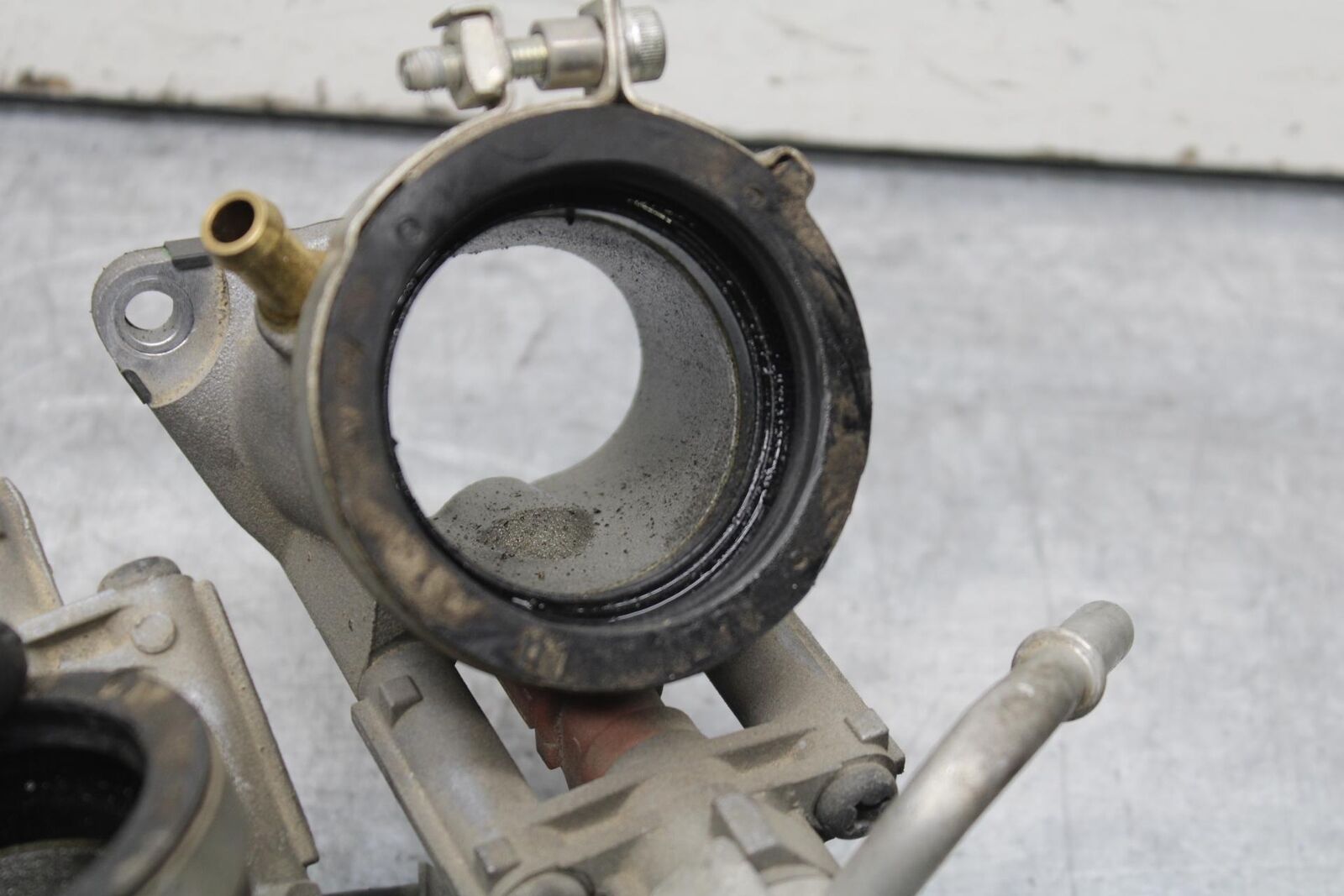 06-14 YAMAHA ROADLINER S XV1900S THROTTLE BODY BODIES BB619