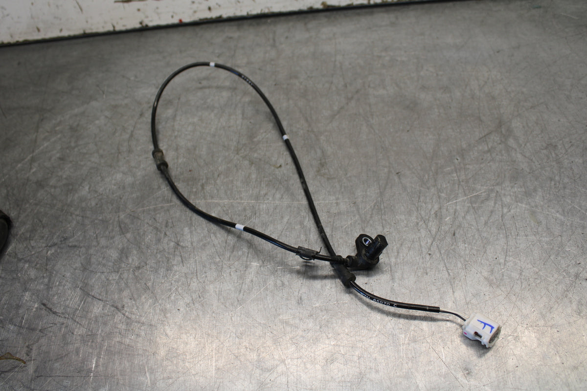 22-24 YAMAHA XSR900 FRONT ABS BRAKE SENSOR BB710