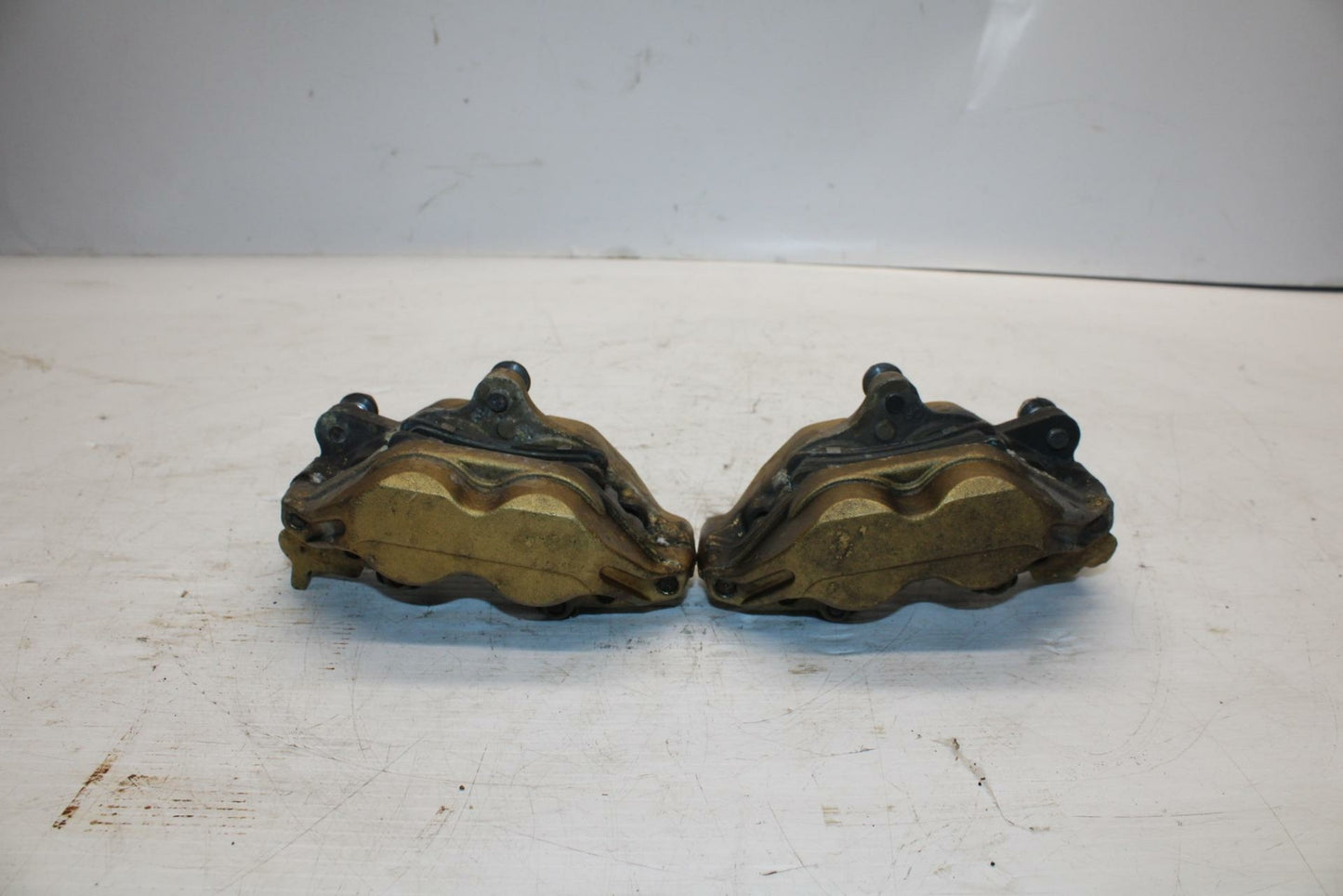 00-01 HONDA CBR929RR RIGHT LEFT FRONT BRAKE CALIPER SET PAIR CALIPERS BB265