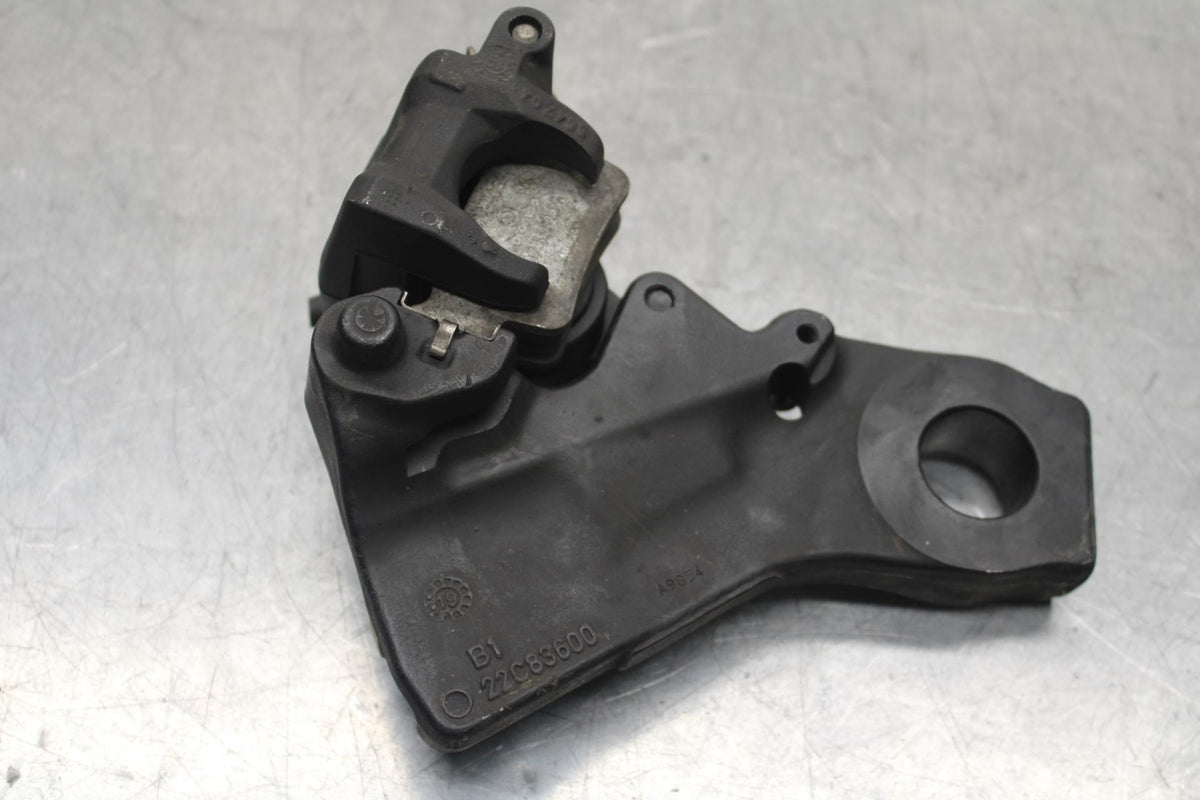 20-23 BMW F900R REAR BACK BRAKE CALIPER W MOUNT BRACKET BB603