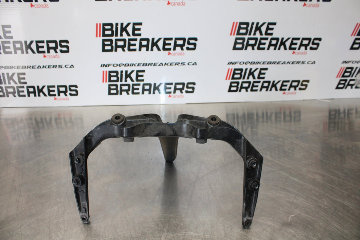 06-07 HONDA CBR1000RR UPPER FAIRING MIRROR GAUGES STAY BRACKET BB166