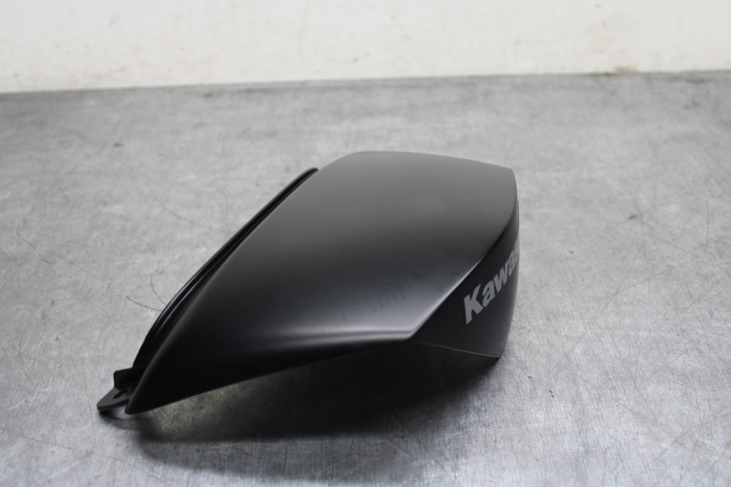 12-25 KAWASAKI NINJA ZX14R NEW!! CENTER REAR BACK TAIL FAIRING COVER COWL BB757