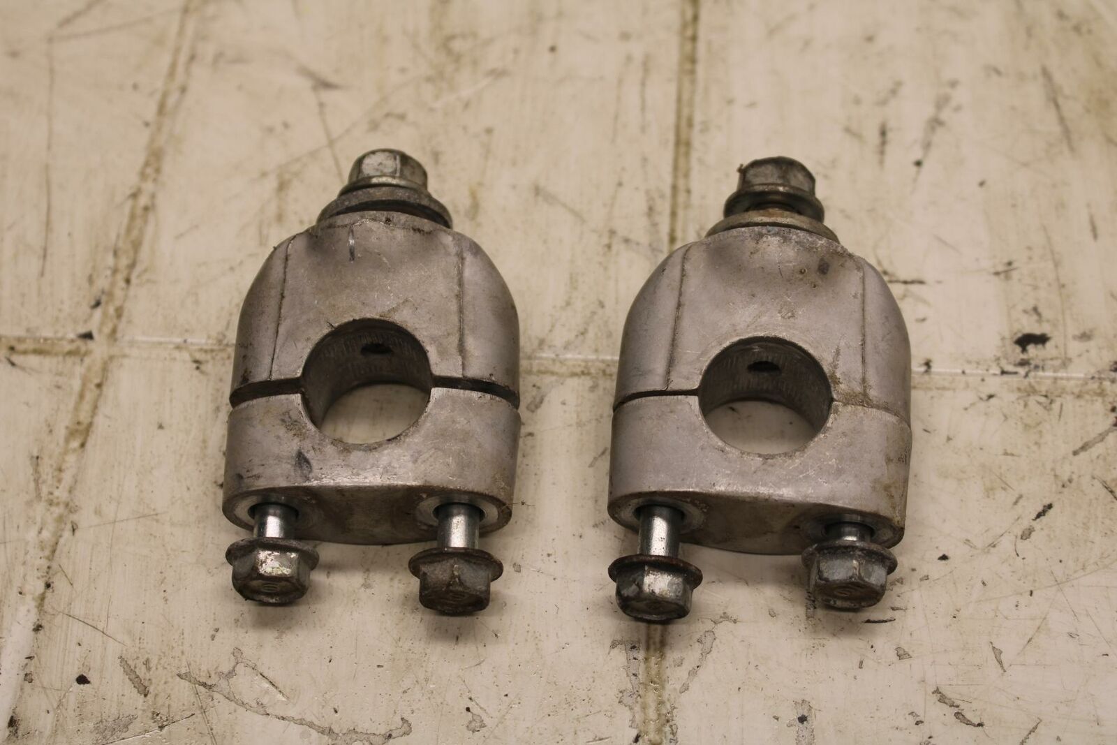 11-12 HONDA FOREMAN 500 HANDLEBAR RISERS CLAMPS BB410