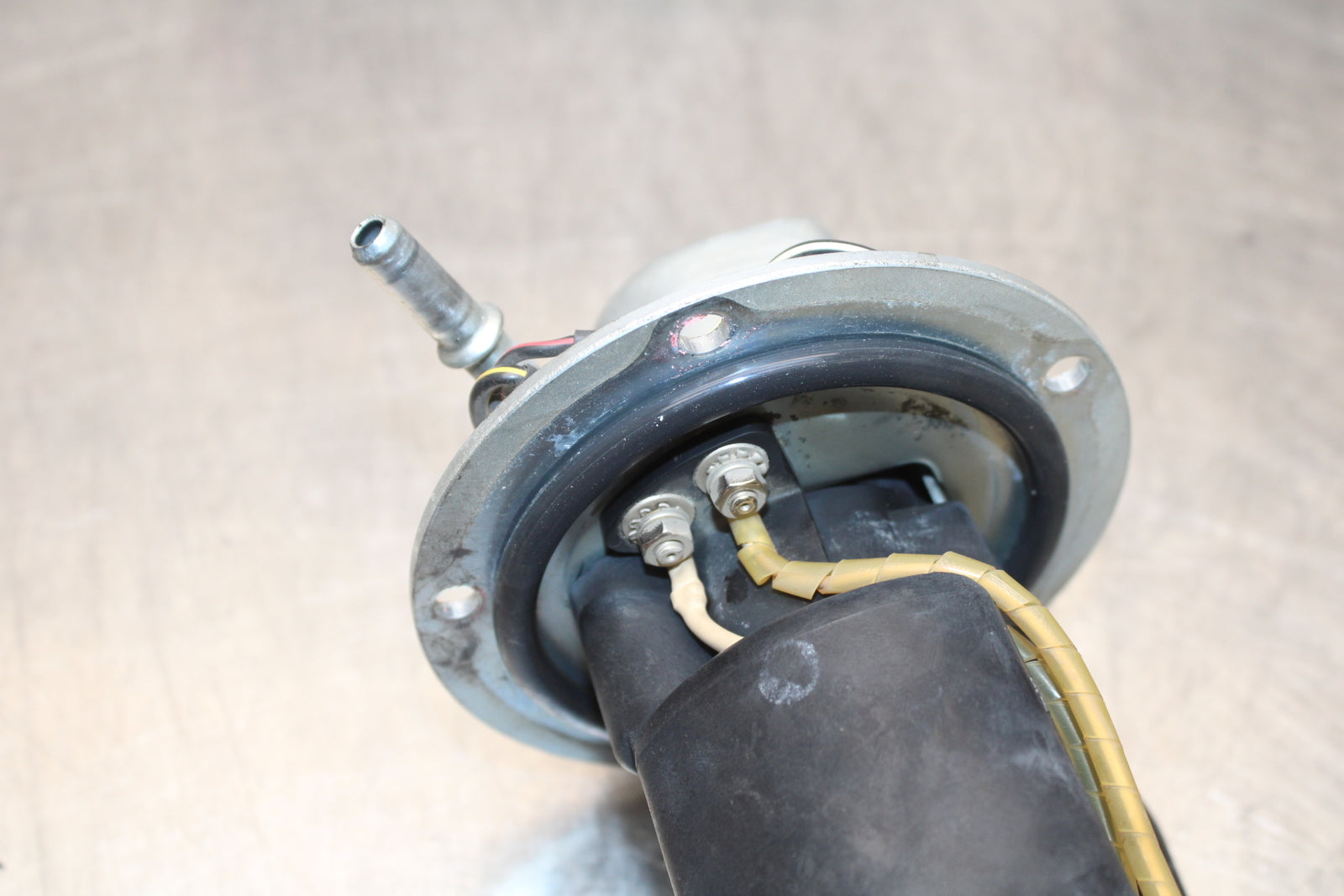 04-05 KAWASAKI NINJA ZX10R FUEL PUMP GAS PETROL SENDER UNIT BB163