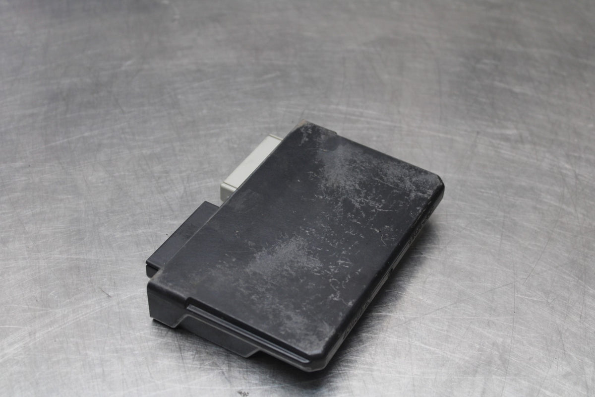 12 TRIUMPH STREET TRIPLE R ECU COMPUTER CONTROLLER UNIT BLACK BOX ECM BB914