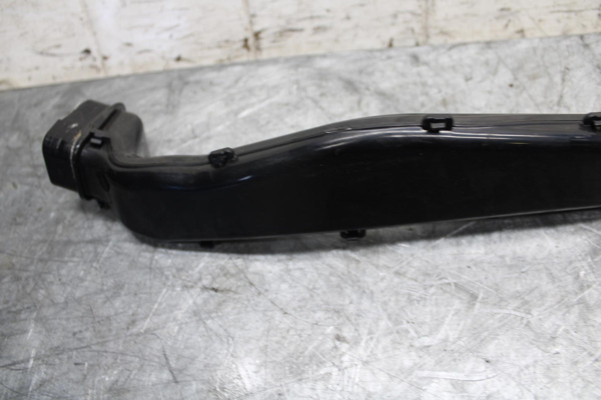 22-23 HUSQVARNA SVARTTPILEN 401 RAM AIR INTAKE TUBE DUCT BB541