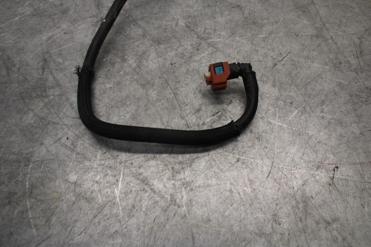 2015 Yamaha FZ09 FUEL HOSE GAS LINE TUBE PIPE BB535