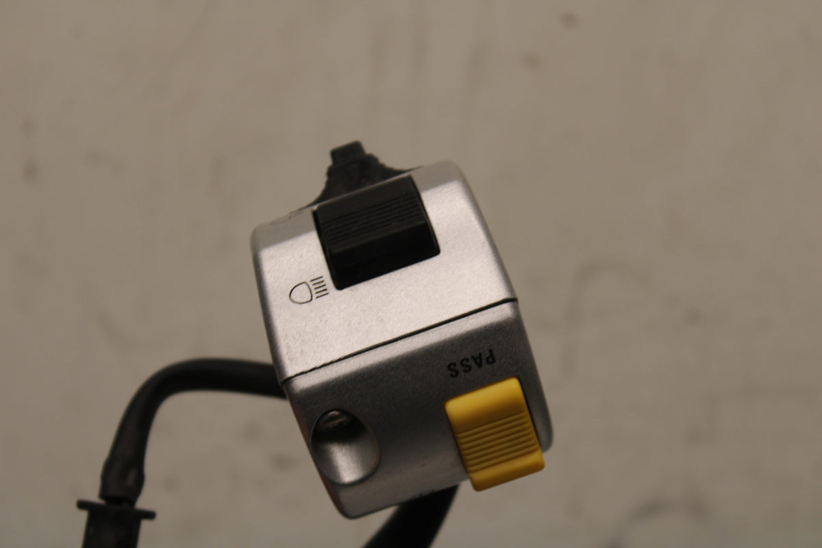 04 SUZUKI INTRUDER 800 LEFT HANDLE HORN SIGNALS SWITCH SWITCHES BB758