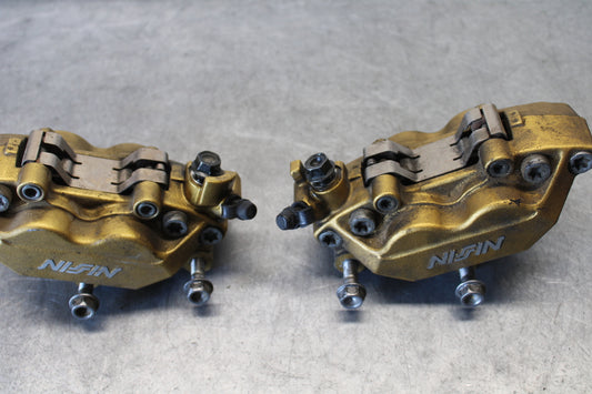 03-04 HONDA CBR600RR RIGHT LEFT FRONT BRAKE CALIPER SET PAIR CALIPERS BB661