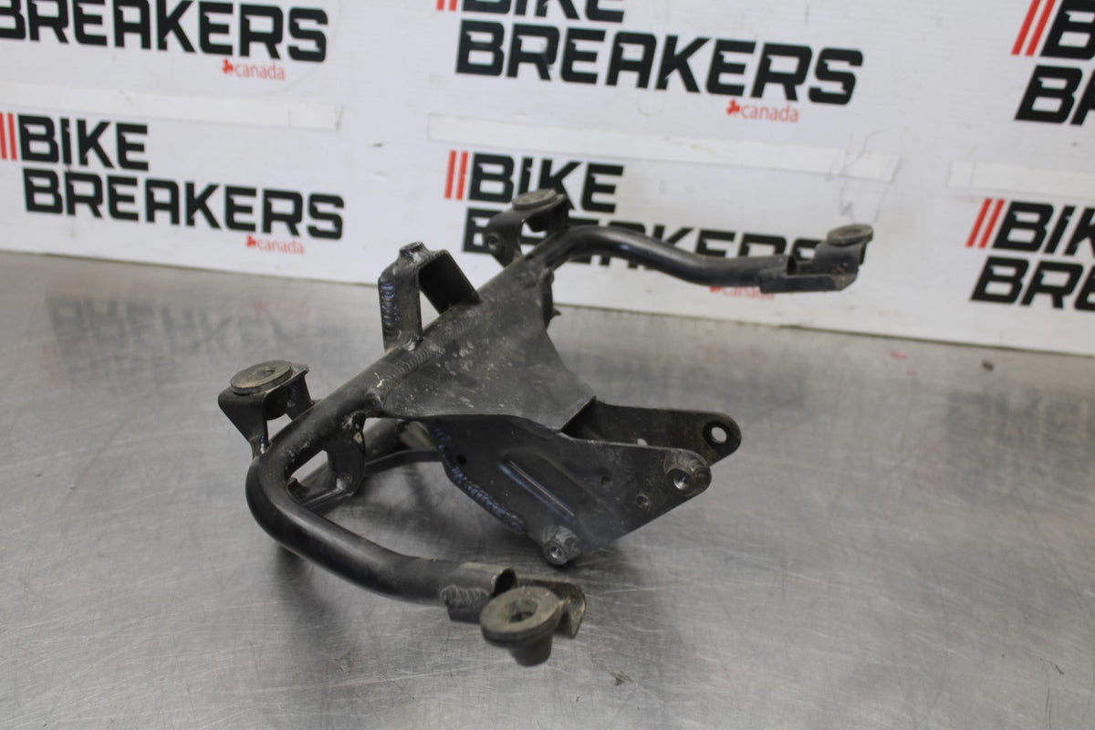 22 HARLEY-DAVIDSON PAN AMERICA 1250 UPPER FAIRING MIRROR GAUGES STAY BB910