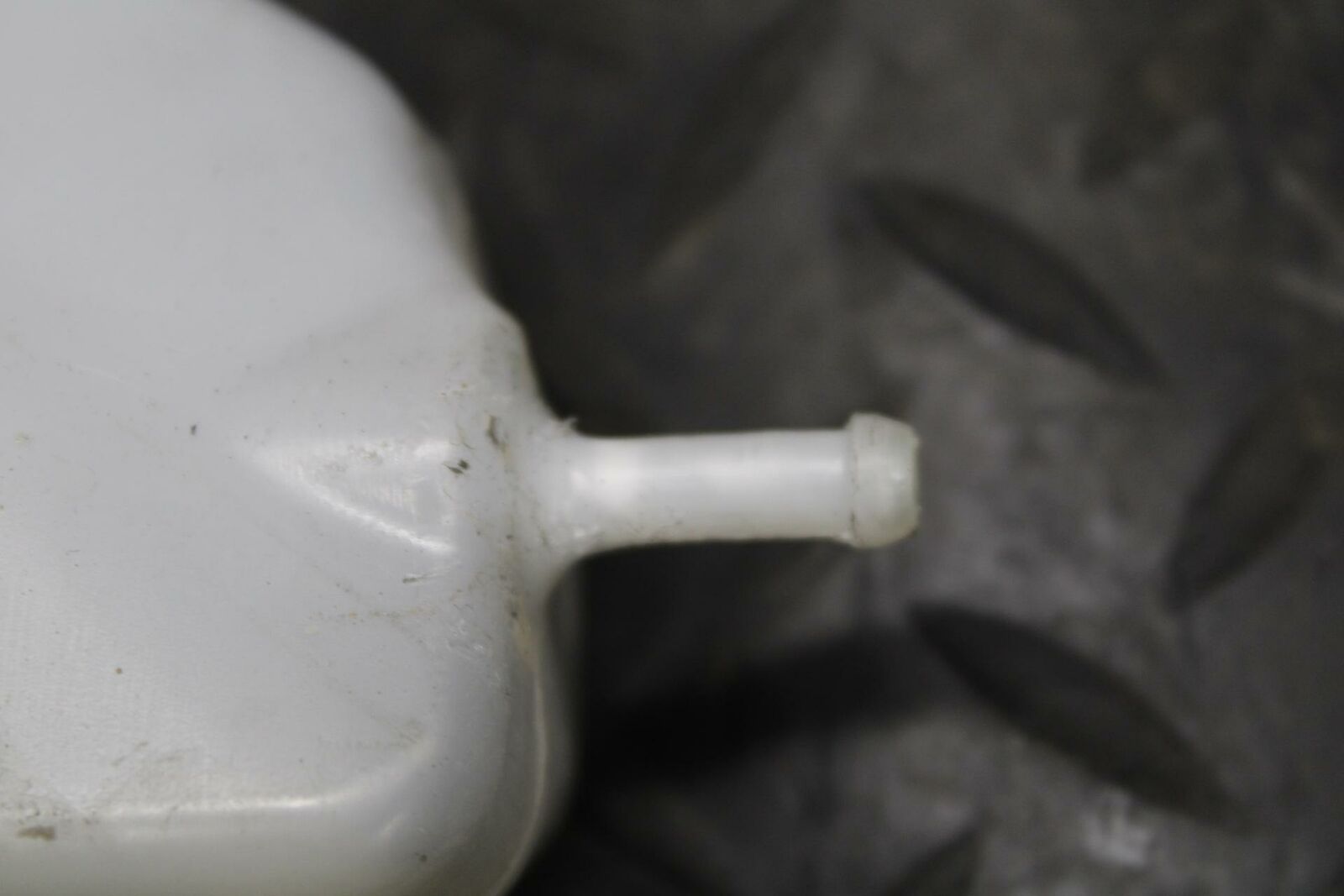 08-09 SUZUKI GSXR750 COOLANT WATER TANK RESERVOIR BOTTLE BB208
