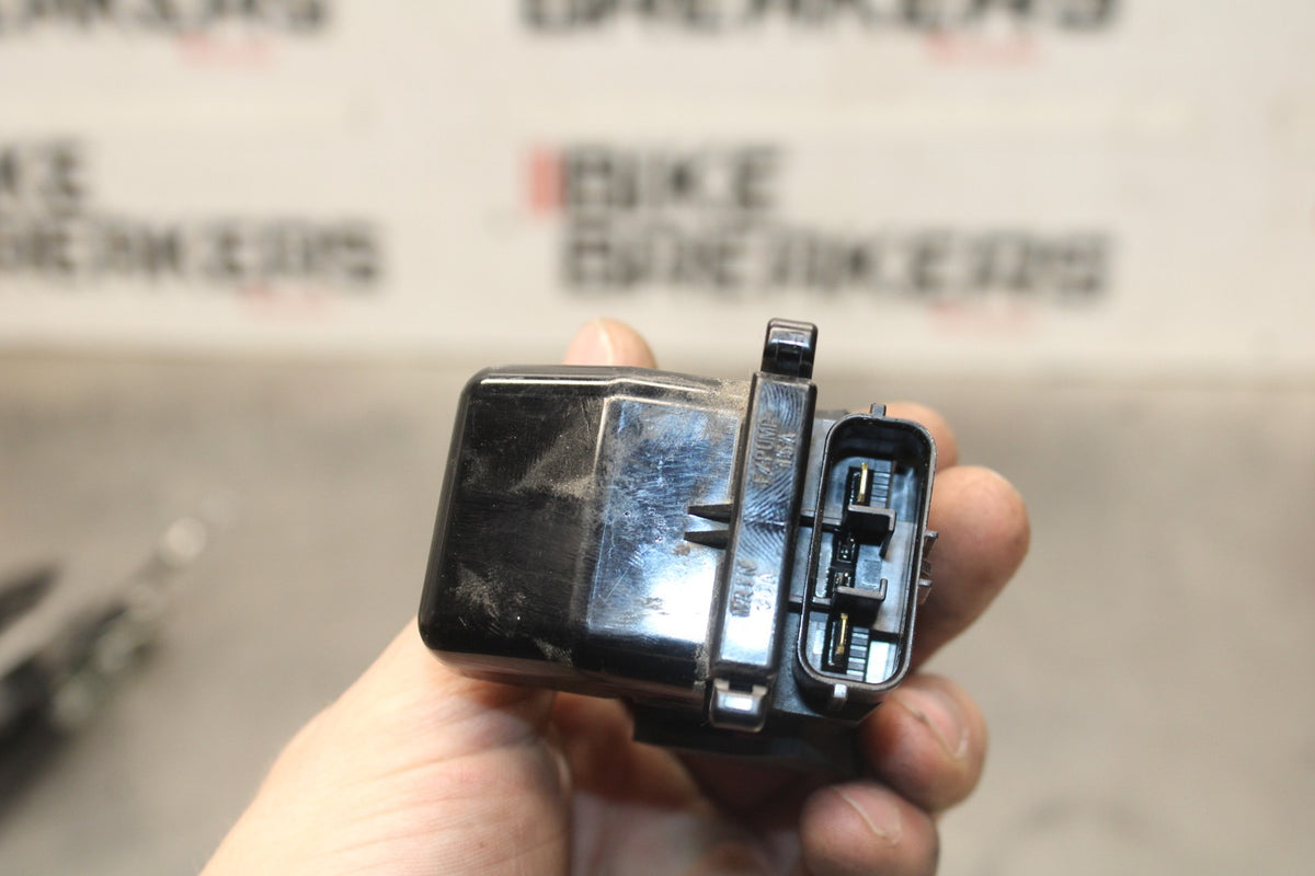 24-25 KAWASAKI NINJA ZX6R ENGINE STARTER RELAY STARTING MOTOR SWITCH BB939