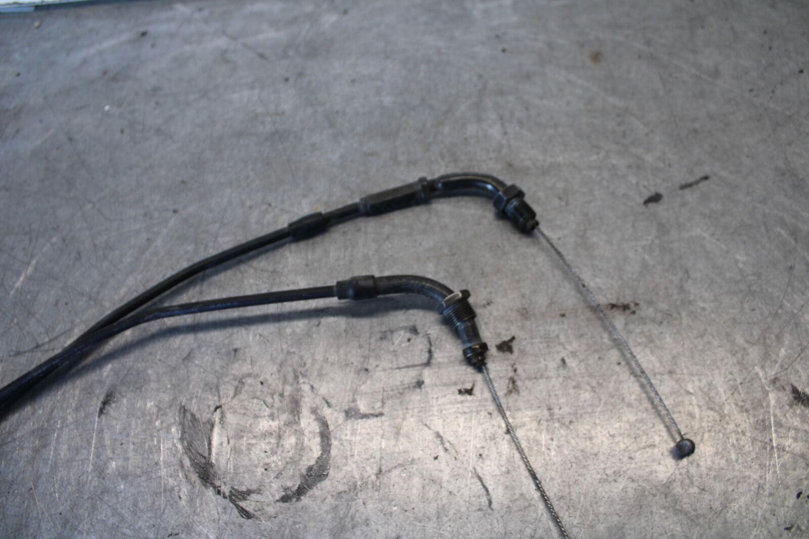 03-04 HONDA CBR600RR THROTTLE CABLES LINES 17910-MBW-D20 17920-MBW-D20 BB661