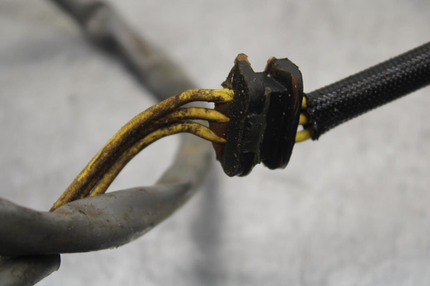 2009 Kawasaki Ninja EX250J STATOR GENERATOR ALTERNATOR MAGNETO 21003-0074 BB87