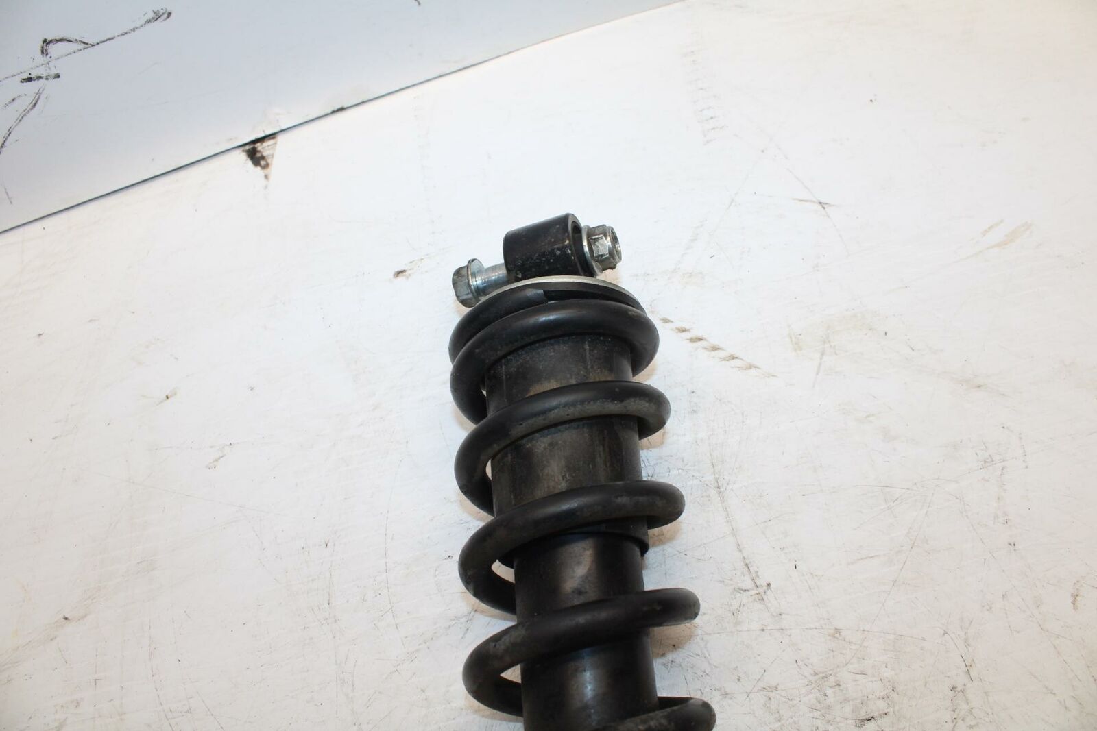 04-09 SUZUKI GS500F REAR BACK SHOCK ABSORBER SUSPENSION 62100-01D21 BB261