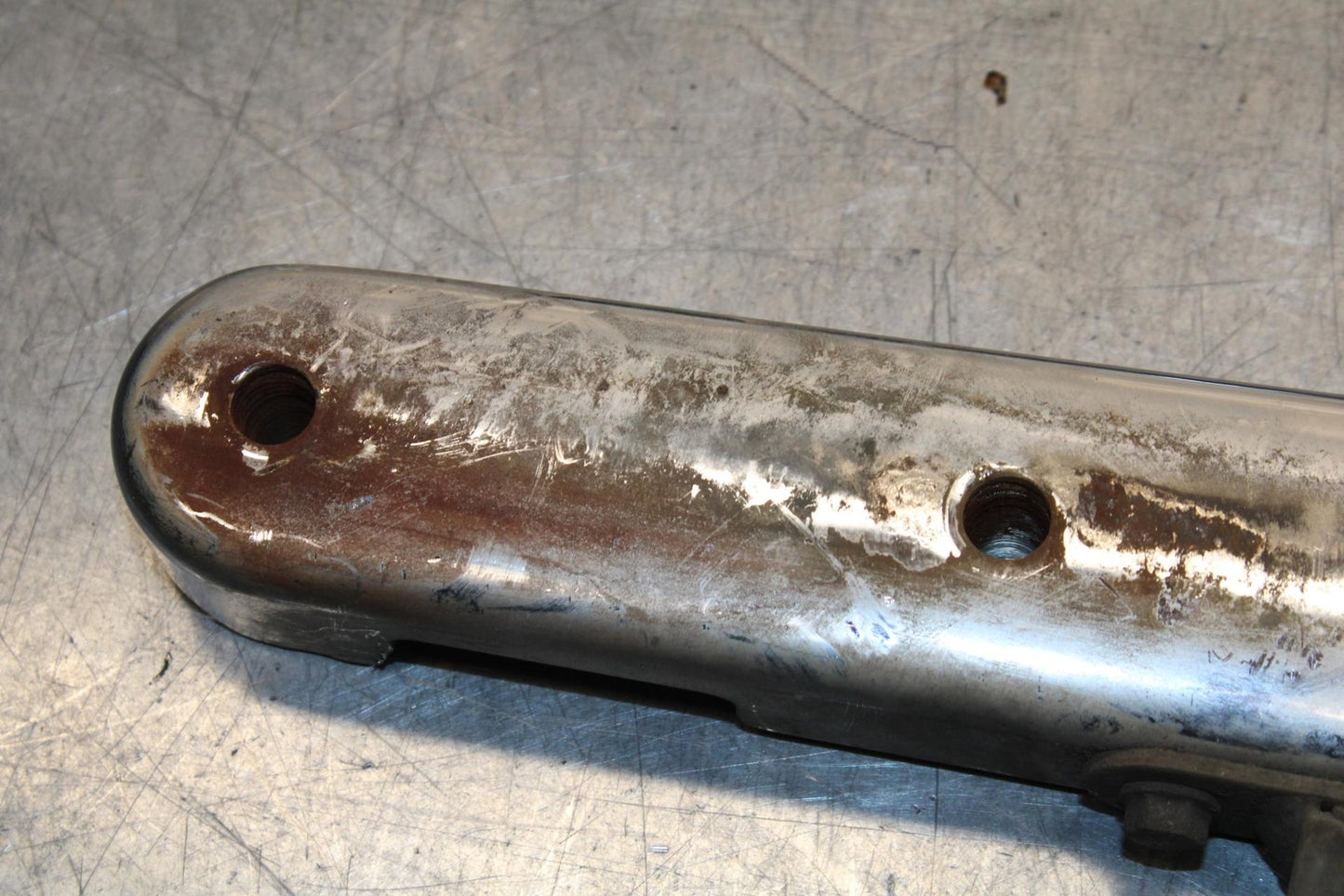 2005 Kawasaki Vulcan 1500 VN1500N Classic REAR BACK FENDER SUPPORT FRAME BB576