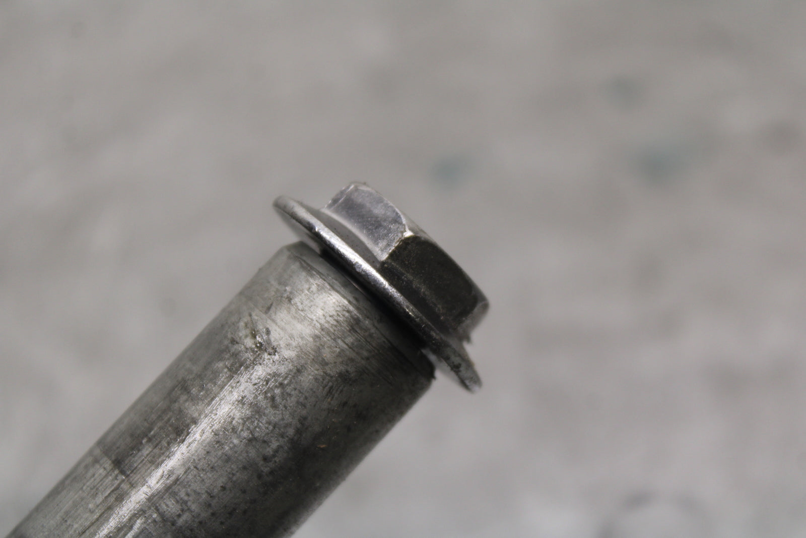 17-21 HONDA CBR1000RR SP FRONT WHEEL RIM AXLE PIVOT BOLT BB681