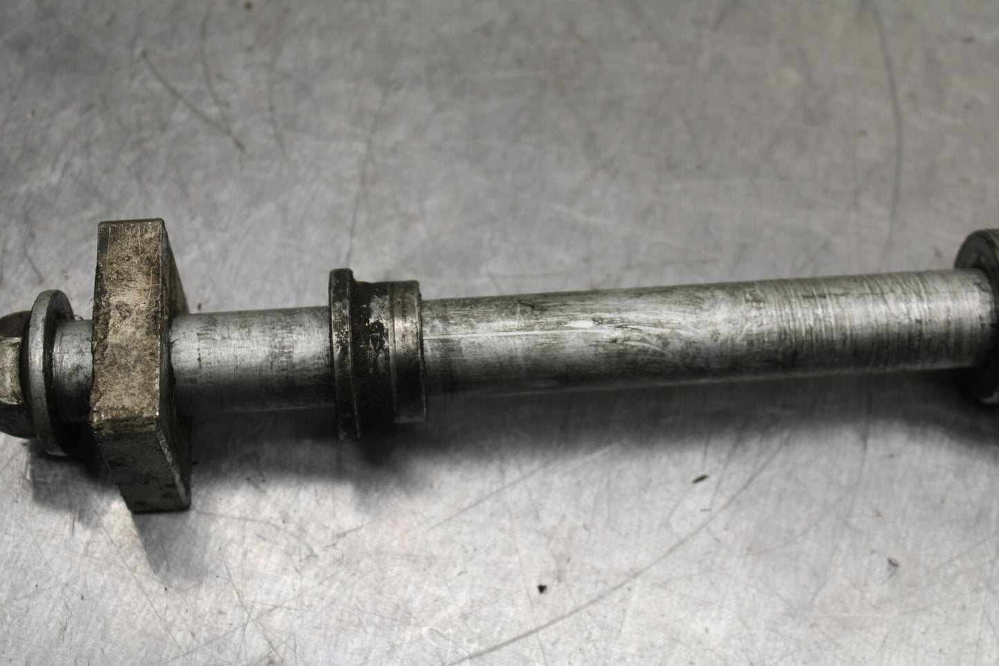 14-15 KAWASAKI NINJA 650 EX650F ABS REAR AXLE WHEEL RIM PIVOT BOLT AXEL BB741