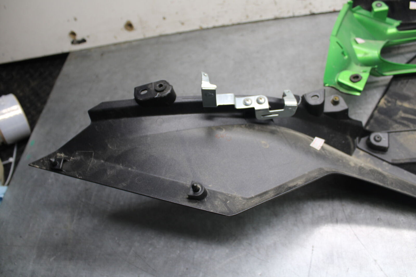 18-23 KAWASAKI NINJA 400 EX400 ABS LEFT LOWER MID UPPER SIDE FAIRING COWL BB747