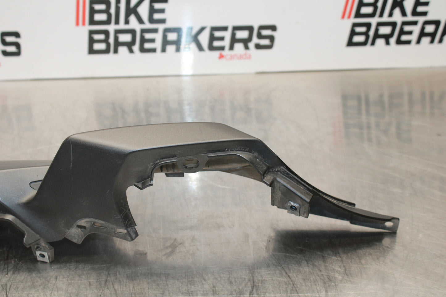 14-17 YAMAHA FZ07 RIGHT REAR BACK TAIL FAIRING COWL SHROUD BB162