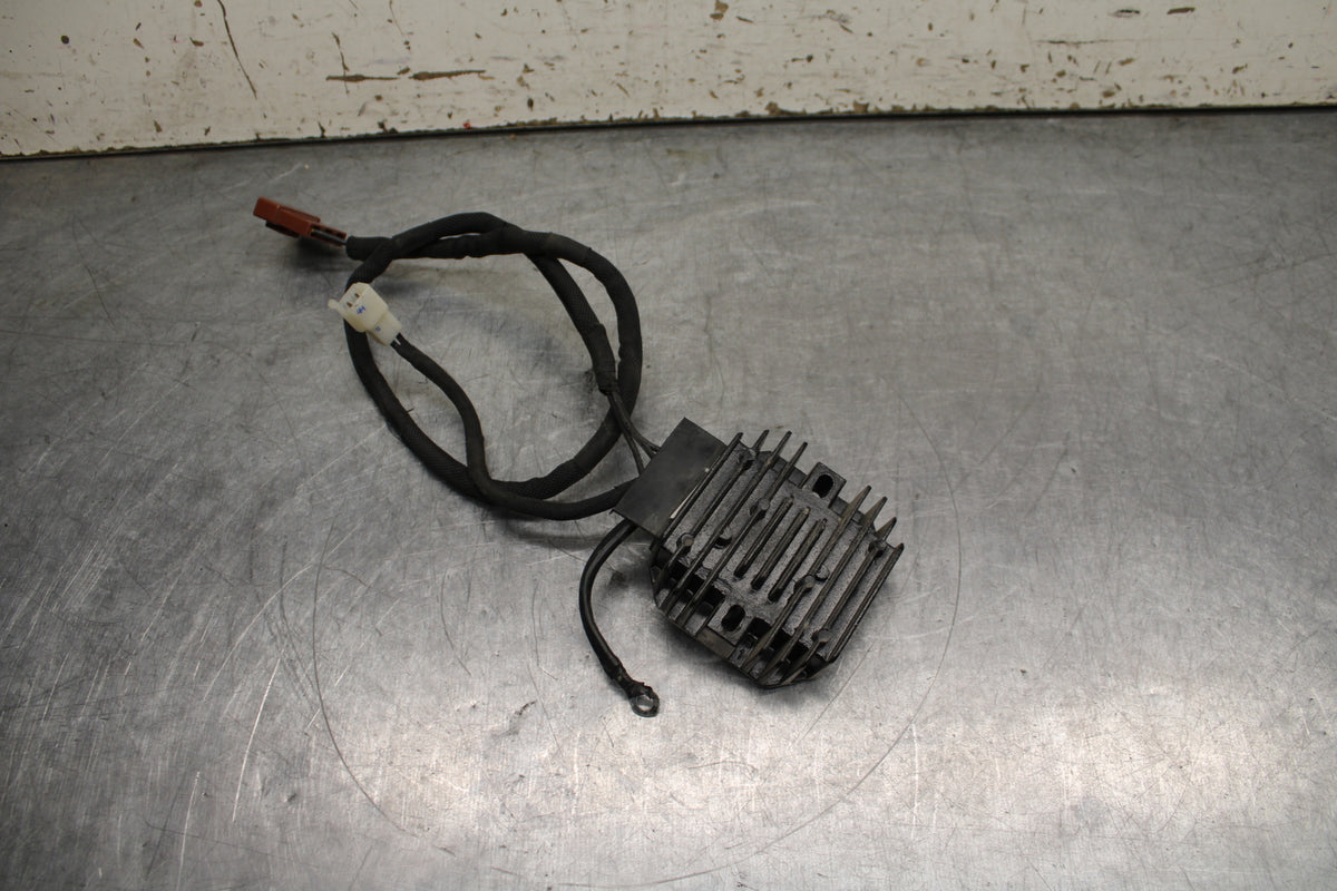 17-24 KTM 390 DUKE RECTIFIER VOLTAGE REGULATOR BB734