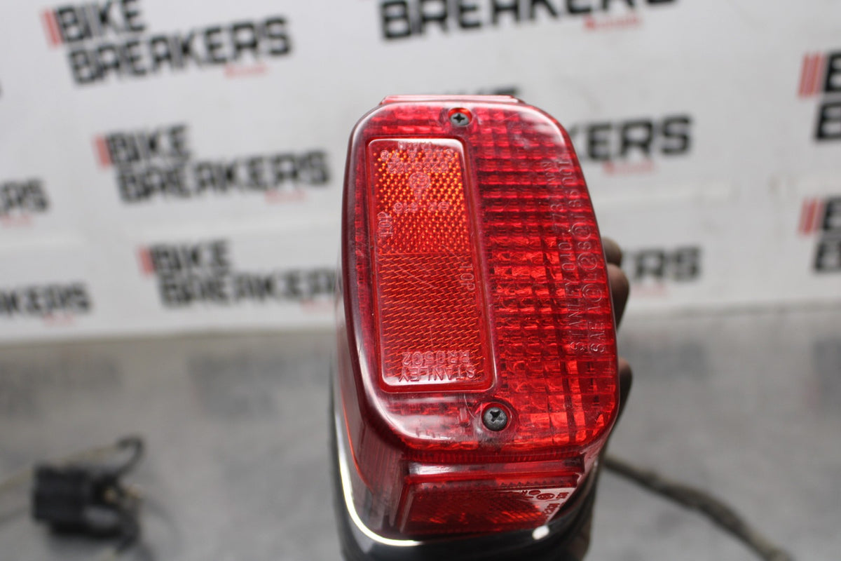 97 KAWASAKI VULCAN 1500 VN1500D CLASSIC TAILLIGHT REAR TAIL BRAKE LIGHT BB936