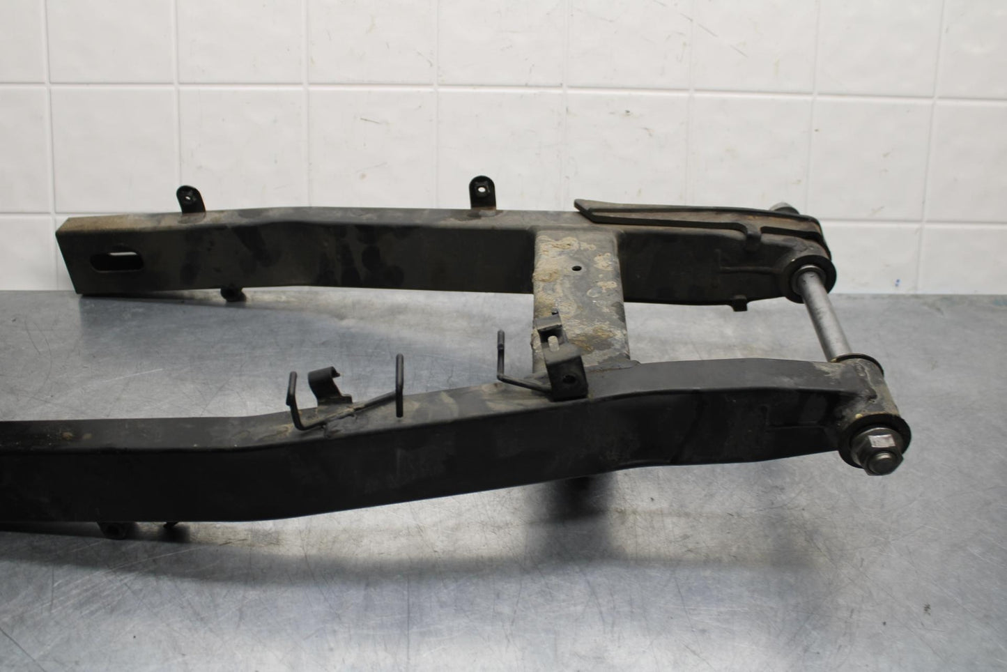 20 KAWASAKI Z400 ER400 ABS REAR SWINGARM SUSPENSION SWING ARM BB586