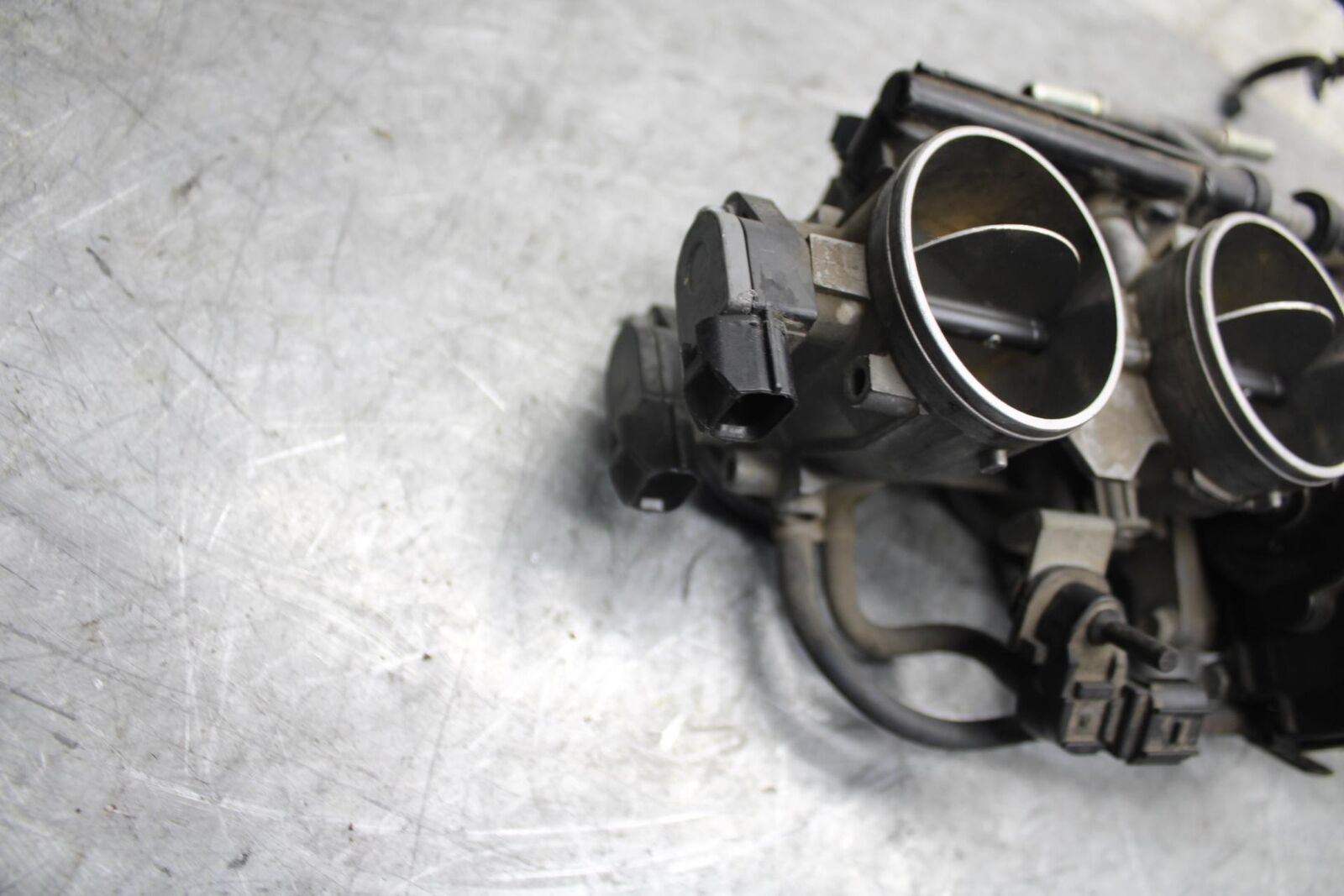 2009 Kawasaki Ninja ZX6R ZX600R MAIN FUEL INJECTORS / THROTTLE BODIES BB538