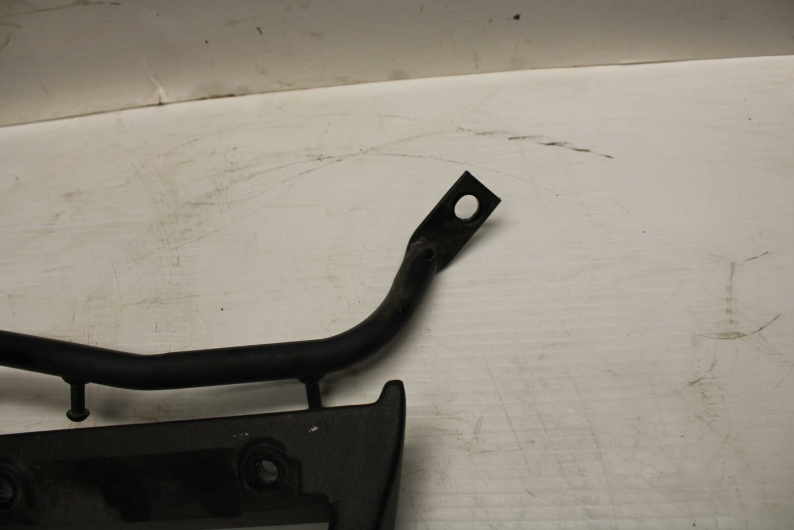 04-09 SUZUKI GS500F PASSENGER REAR SEAT GRAB BAR HANDLE SET BB278