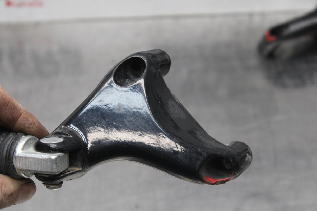 07 HARLEY-DAVIDSON SPORTSTER 1200 XL1200C REAR PASSENGER FOOT STEP PEG SET BB833